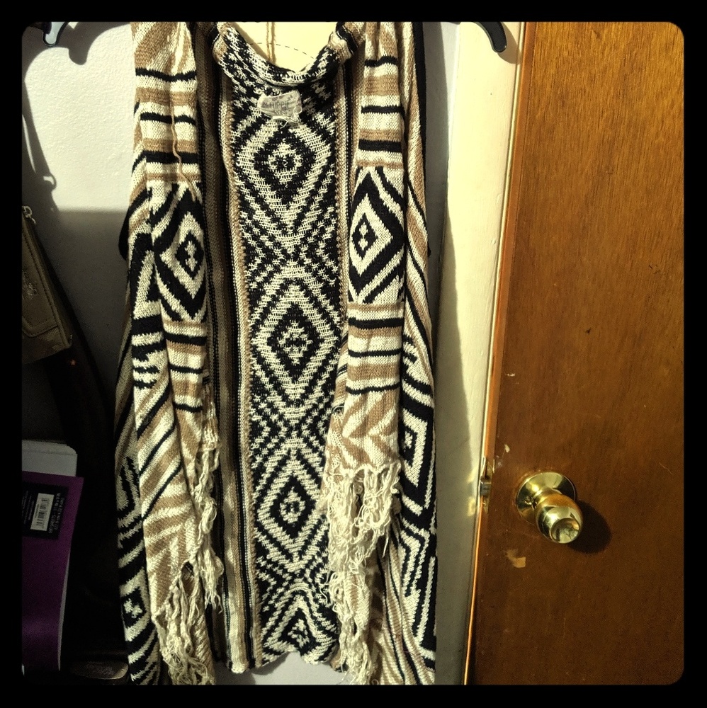 5/$10 🥰Boho kimono